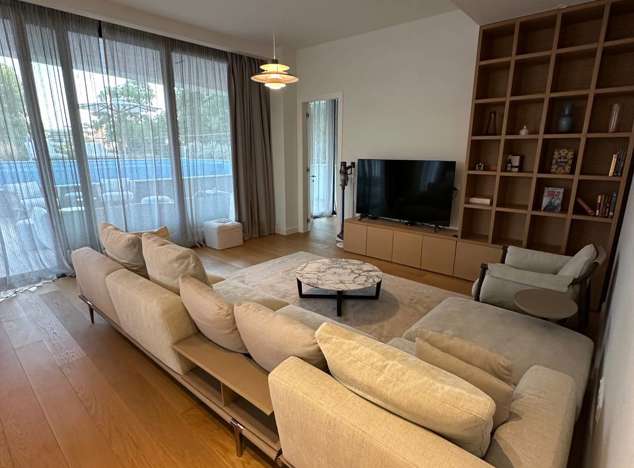 Image No.32-3 Bed Property for sale