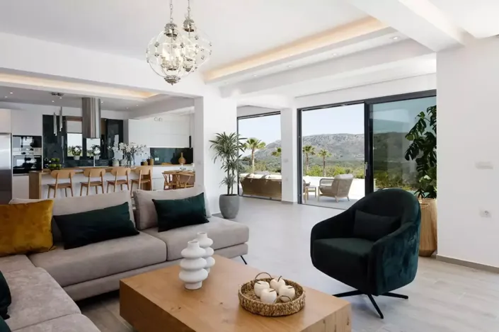 Image No.17-4 Bed House for sale