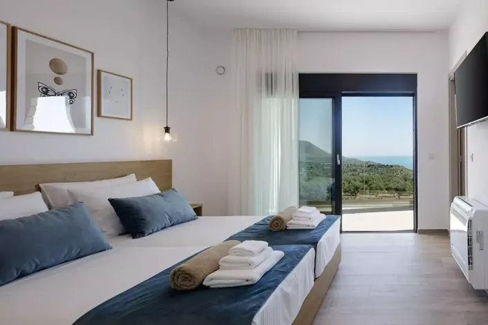 Image No.21-4 Bed House for sale