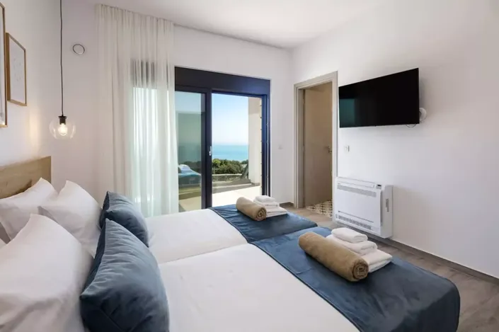 Image No.27-4 Bed House for sale