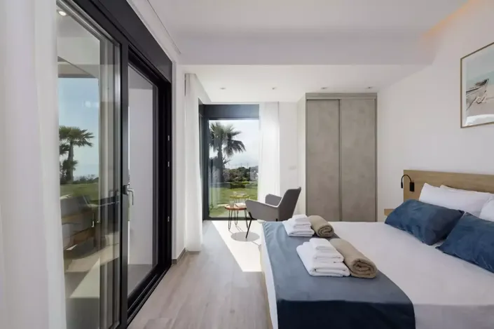 Image No.39-4 Bed House for sale