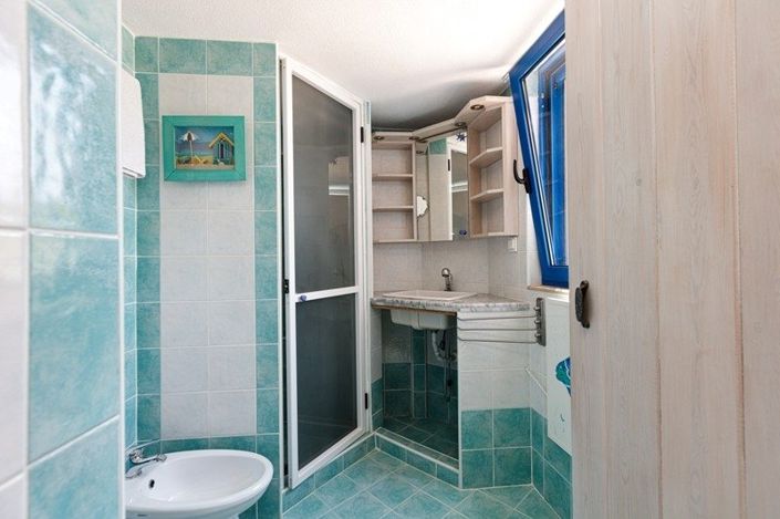 Image No.10-3 Bed House for sale