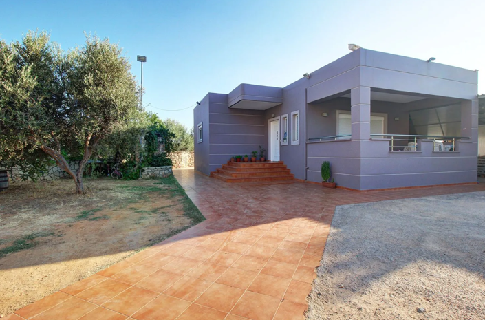 Image No.12-3 Bed House for sale