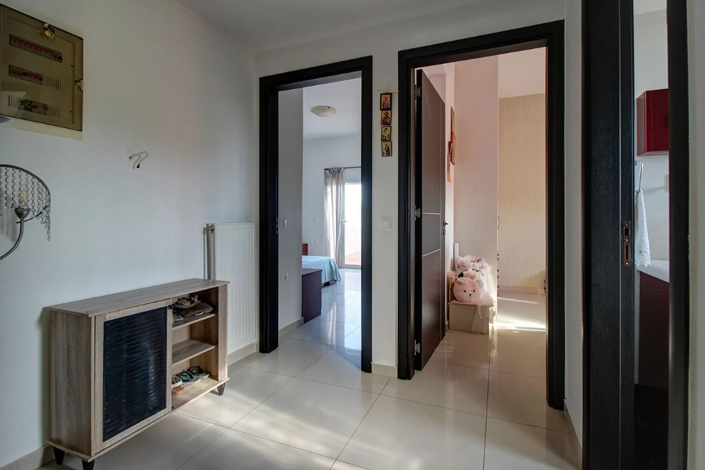 Image No.7-3 Bed House for sale