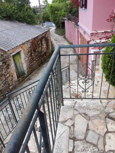 Image No.6-2 Bed House for sale