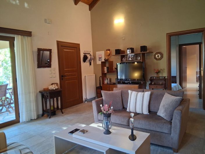 Image No.16-3 Bed House for sale