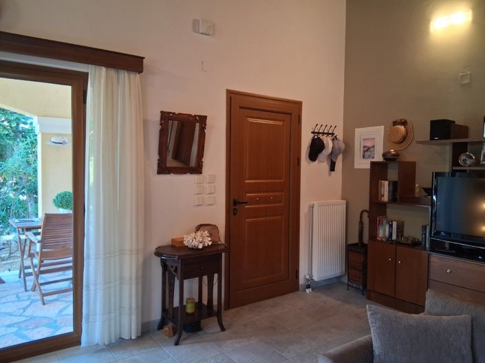 Image No.17-3 Bed House for sale