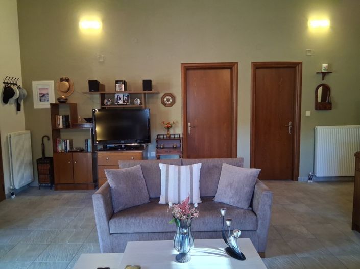 Image No.19-3 Bed House for sale