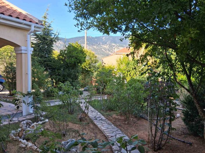 Image No.6-3 Bed House for sale