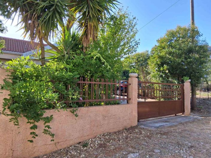 Image No.8-3 Bed House for sale