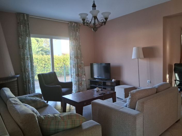 Image No.11-2 Bed House for sale