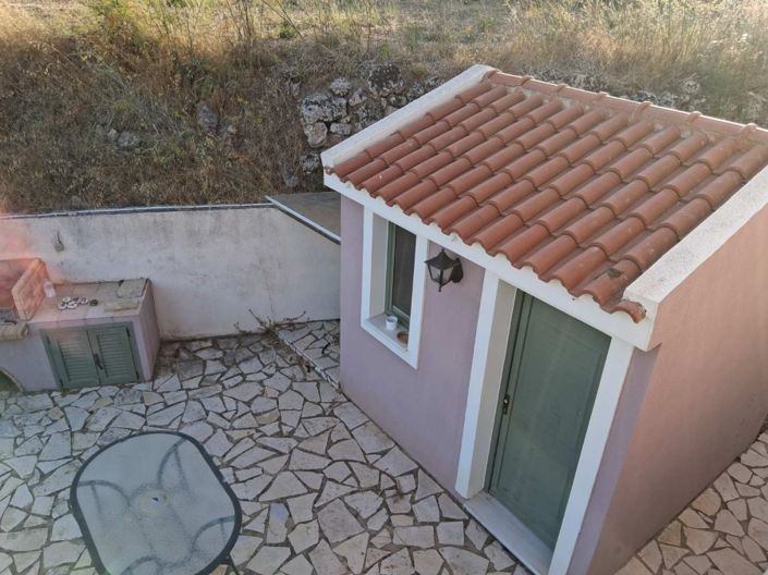 Image No.17-2 Bed House for sale