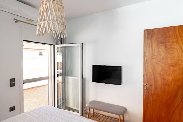 Image No.18-2 Bed House for sale