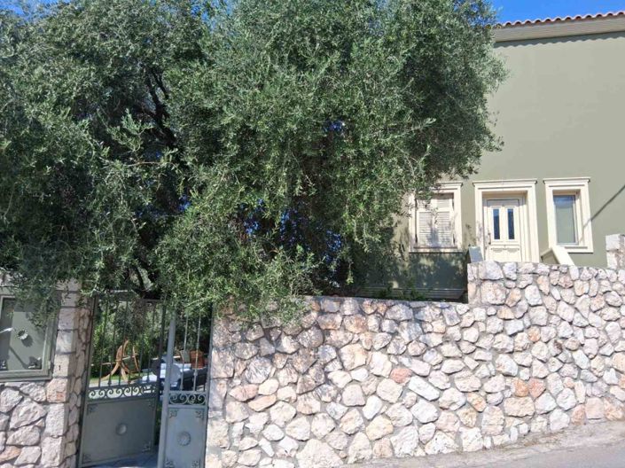 Image No.1-5 Bed House for sale