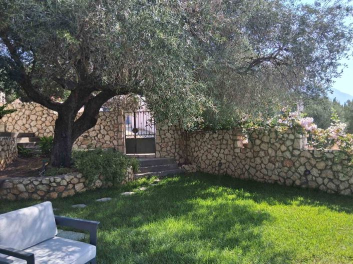 Image No.12-5 Bed House for sale