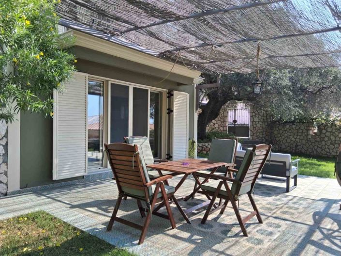 Image No.15-5 Bed House for sale