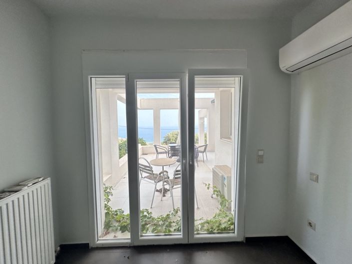 Image No.9-4 Bed Villa for sale