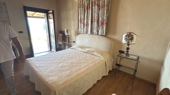 Image No.18-Villa for sale