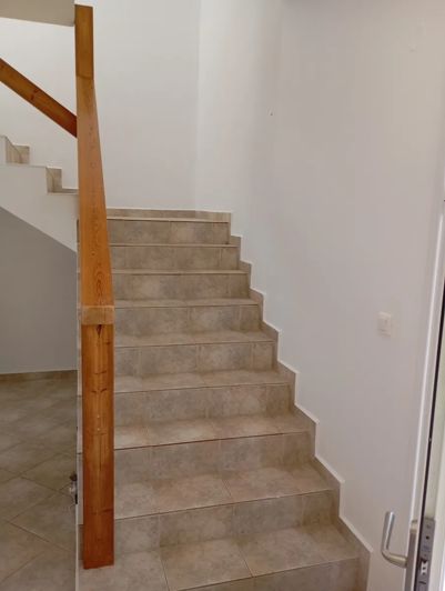 Image No.14-3 Bed House for sale