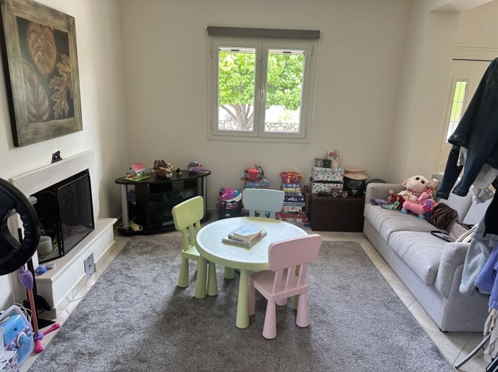 Image No.8-4 Bed House for sale