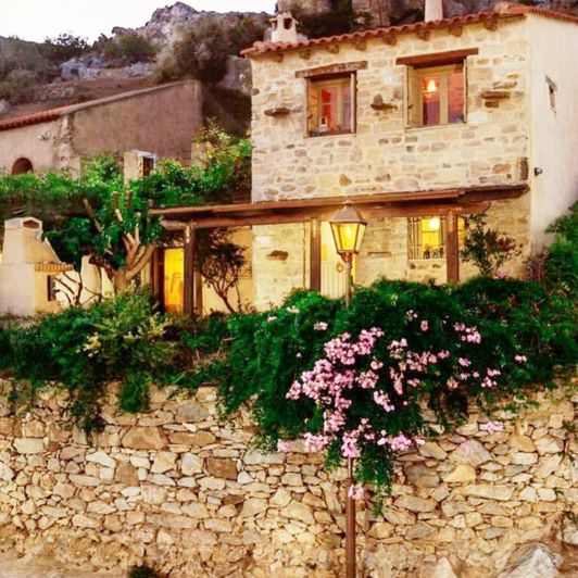 Image No.2-1 Bed House for sale