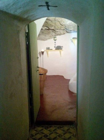 Image No.7-1 Bed House for sale