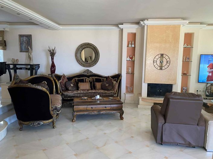 Image No.12-5 Bed House for sale