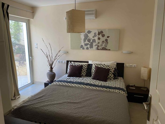 Image No.20-5 Bed House for sale