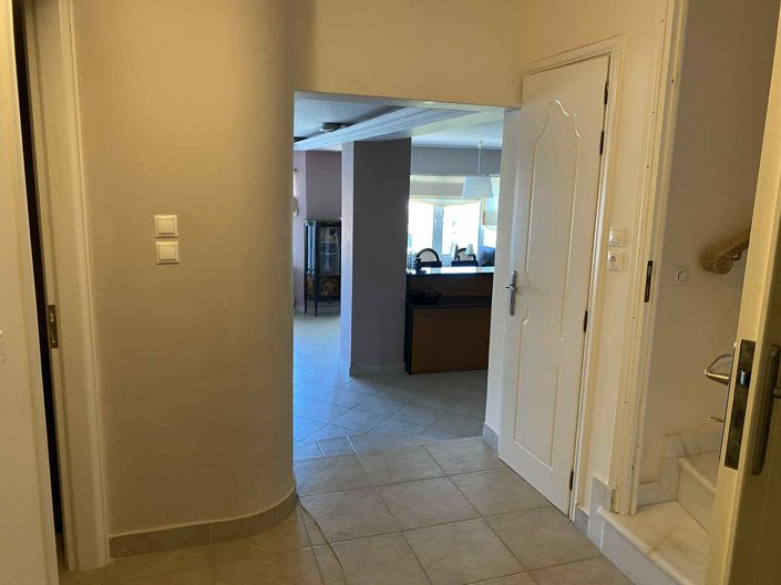 Image No.44-5 Bed House for sale