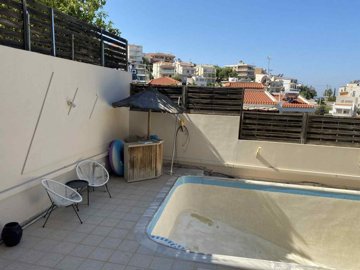 f276fdd9-62e5-448c-a115-77c34ba1376a