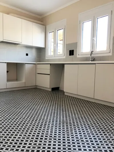 Image No.13-2 Bed House for sale