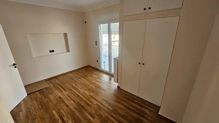 Image No.15-2 Bed House for sale