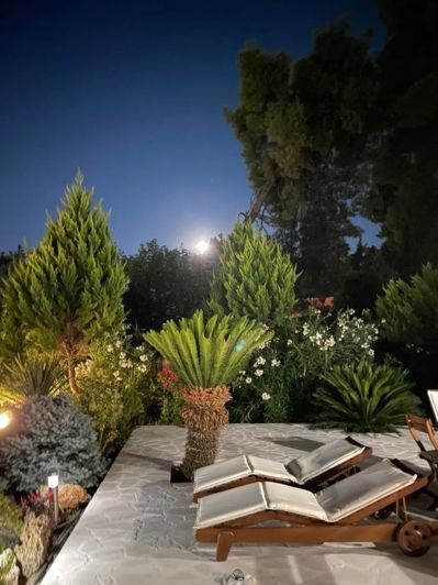 Image No.10-3 Bed House for sale