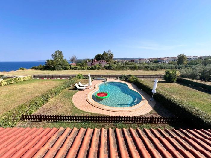 Image No.6-5 Bed House for sale