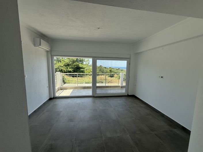 Image No.11-5 Bed House for sale