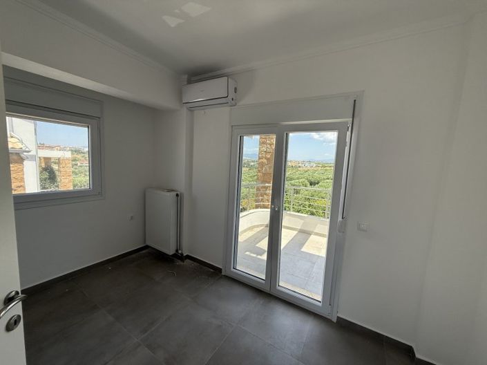 Image No.14-5 Bed House for sale