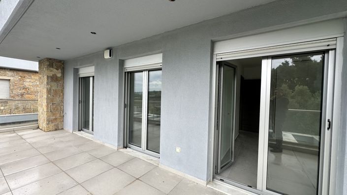 Image No.10-4 Bed House for sale