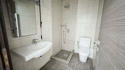 ba9f8242-272d-48db-b5c4-9cf024c077ea