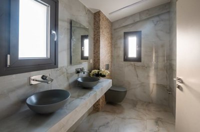 f9944972-047f-4cd5-8ac3-08cfa8745fe1