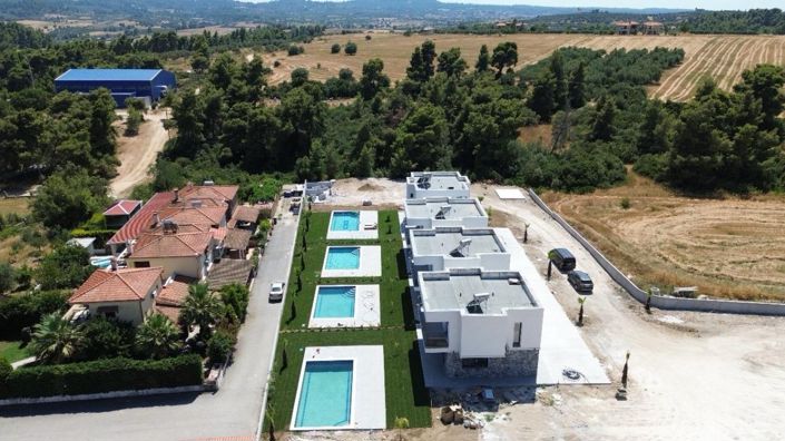 Image No.12-3 Bed House for sale