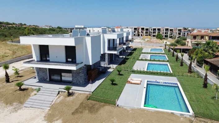 Image No.14-3 Bed House for sale