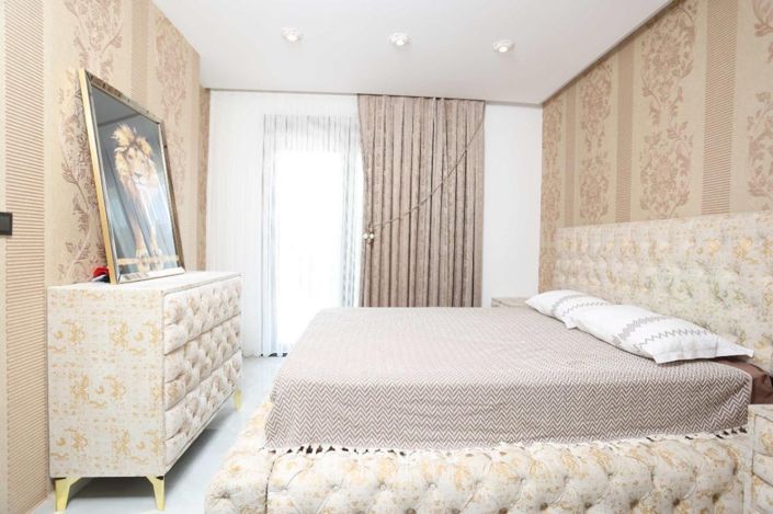 Image No.6-3 Bed House for sale