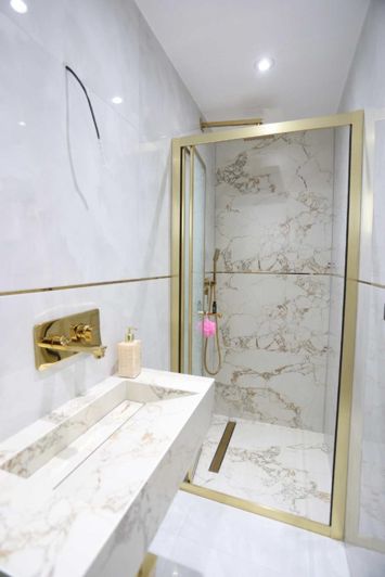 Image No.8-3 Bed House for sale