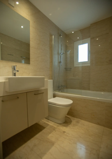 Image No.8-2 Bed Apartment for sale