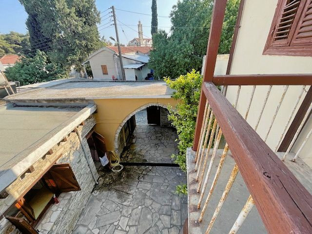 Image No.14-5 Bed Property for sale