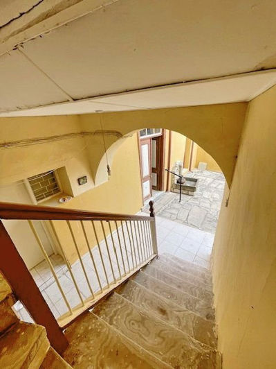 Image No.21-5 Bed Property for sale