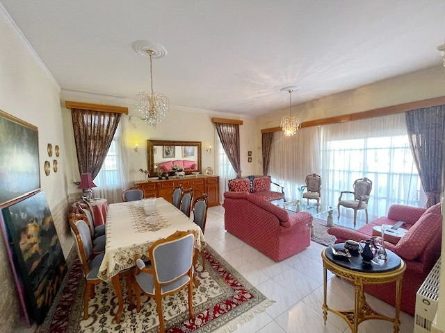 Image No.11-3 Bed Property for sale