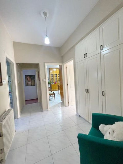 Image No.24-3 Bed Property for sale