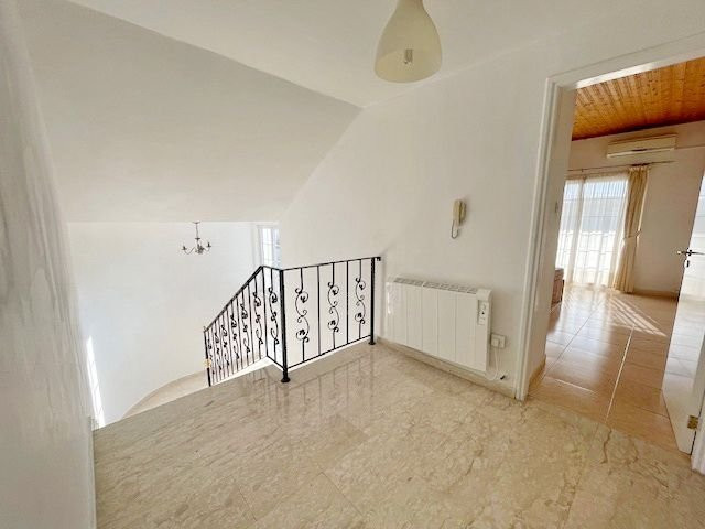 Image No.30-4 Bed Property for sale