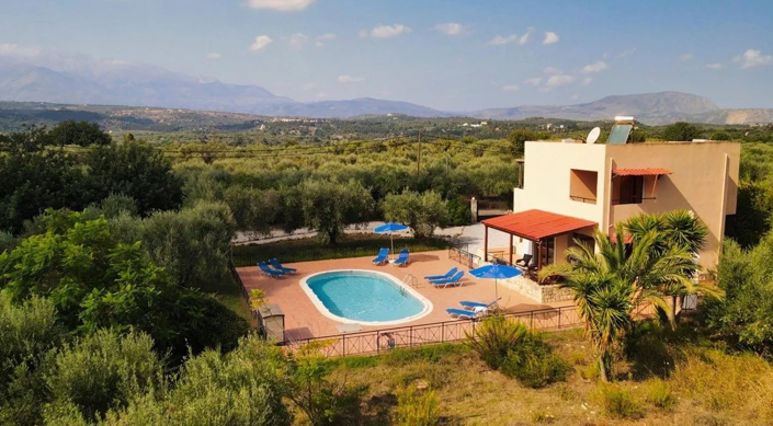 Image No.1-4 Bed House for sale